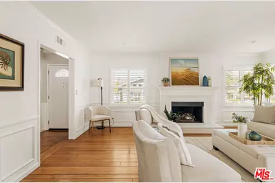 7412 Stewart Ave, Los Angeles, CA 90045 - Photo 2