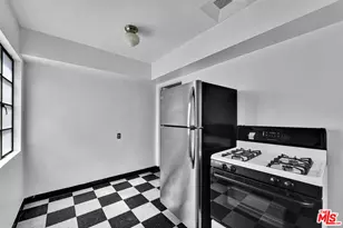2556 W 5th St, Los Angeles, CA 90057 - Photo 24