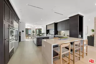 3116 Elvido Dr, Los Angeles, CA 90049 - Photo 14