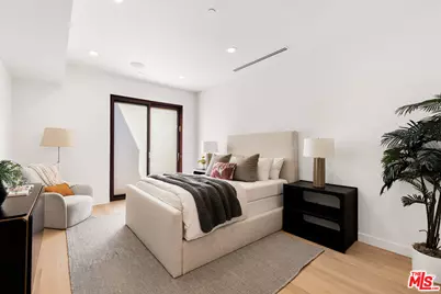 3116 Elvido Dr, Los Angeles, CA 90049 - Photo 26