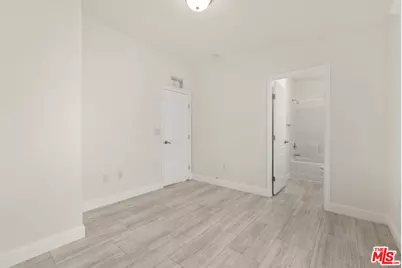 8250 Lankershim Blvd #185, North Hollywood, CA 91605 - Photo 14