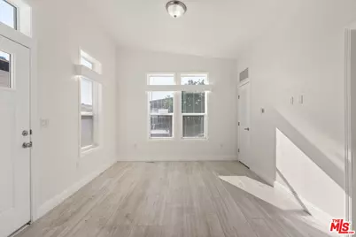 8250 Lankershim Blvd #185, North Hollywood, CA 91605 - Photo 4