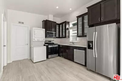 8250 Lankershim Blvd #185, North Hollywood, CA 91605 - Photo 8