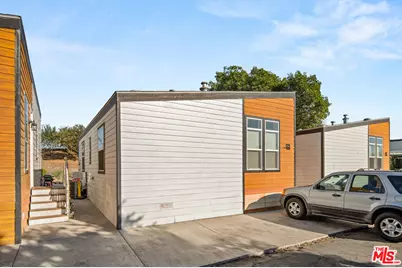 8250 Lankershim Blvd #185, North Hollywood, CA 91605 - Photo 16