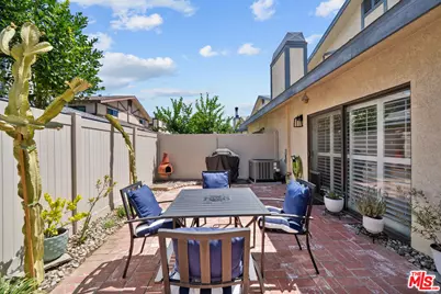 18435 Keswick St #8, Reseda, CA 91335 - Photo 18