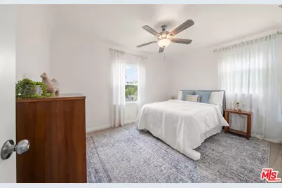 457 W 14th St, San Pedro, CA 90731 - Photo 10