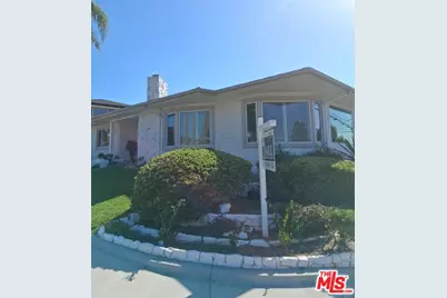 5424 S Sherbourne Dr, Los Angeles, CA 90056 - Photo 2
