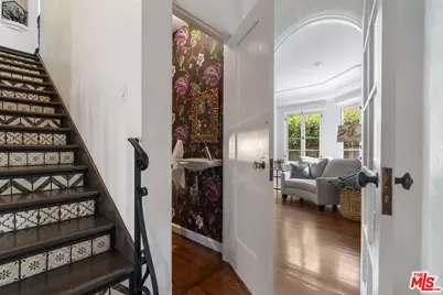 808 S Cloverdale Ave, Los Angeles, CA 90036 - Photo 20