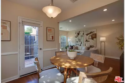 15031 Hartland St, Van Nuys, CA 91405 - Photo 10