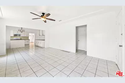 4927 W 99th St, Inglewood, CA 90301 - Photo 2