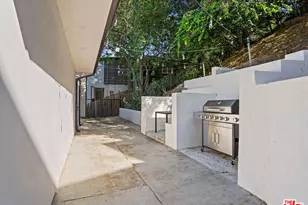 6900 Treasure Trail, Los Angeles, CA 90068 - Photo 32
