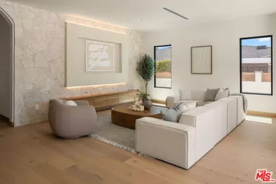 6342 W 77th St, Los Angeles, CA 90045 - Photo 14