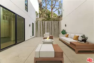 11929 Brentwood Grove Dr, Los Angeles, CA 90049 - Photo 20