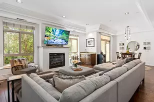 11582 Moorpark St, Studio City, CA 91602 - Photo 8