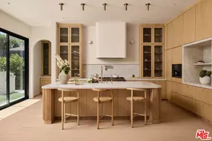 13062 Dickens St, Studio City, CA 91604 - Photo 6