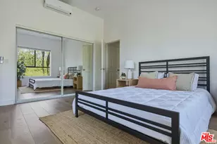11528 Decente Dr, Studio City, CA 91604 - Photo 36