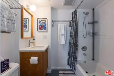 5936 Barton Ave, Los Angeles, CA 90038 - Photo 18