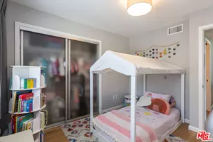 5936 Barton Ave, Los Angeles, CA 90038 - Photo 16