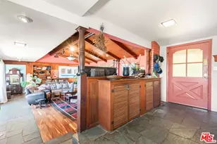 15739 Mulholland Pl, Los Angeles, CA 90049 - Photo 10
