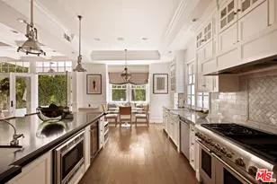 867 Wellesley Ave, Los Angeles, CA 90049 - Photo 26