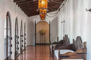 820 N Roxbury Dr, Beverly Hills, CA 90210 - Photo 24