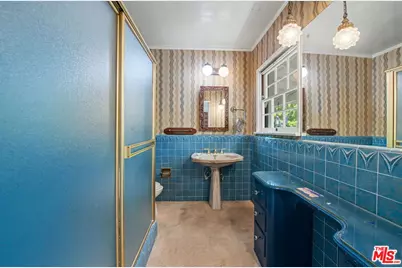 608 Trenton Dr, Beverly Hills, CA 90210 - Photo 28