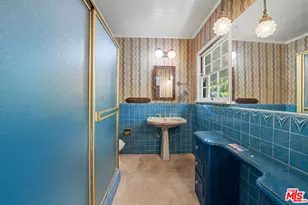 608 Trenton Dr, Beverly Hills, CA 90210 - Photo 28