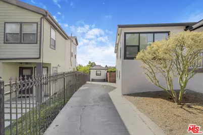 1239 Stone St, Los Angeles, CA 90063 - Photo 32