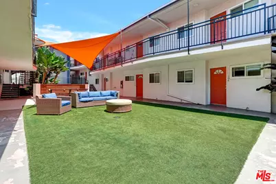 700 S 6th St, Burbank, CA 91501 - Photo 30