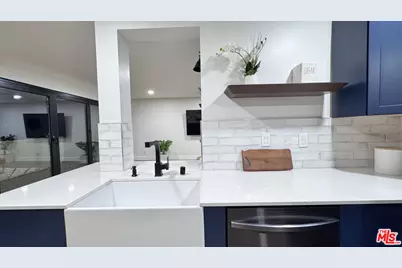 1010 Hammond St #306, West Hollywood, CA 90069 - Photo 1