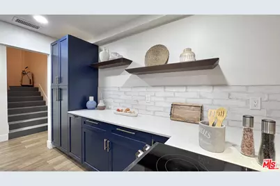 1010 Hammond St #306, West Hollywood, CA 90069 - Photo 2