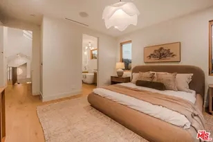534 N Bronson Ave, Los Angeles, CA 90004 - Photo 6