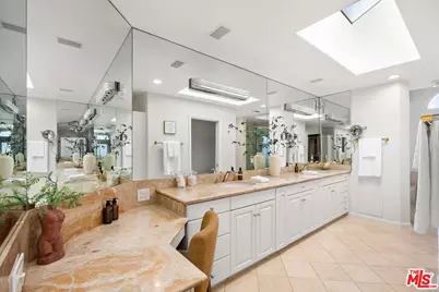 2645 Cordelia Rd, Los Angeles, CA 90049 - Photo 22