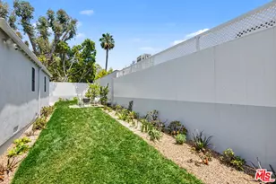 10798 Weyburn Ave, Los Angeles, CA 90024 - Photo 46