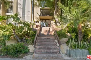 320 S Ardmore Ave, Los Angeles, CA 90020 - Photo 2