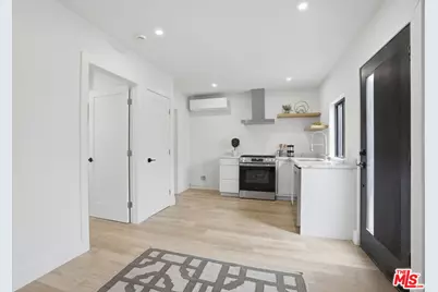 7530 Gaviota Ave, Van Nuys, CA 91406 - Photo 24