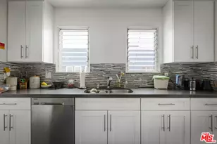 844 S Curson Ave, Los Angeles, CA 90036 - Photo 42
