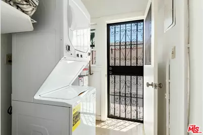 448 N Ogden Dr, Los Angeles, CA 90036 - Photo 10