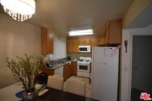 1320 N Columbus Ave, Glendale, CA 91202 - Photo 10