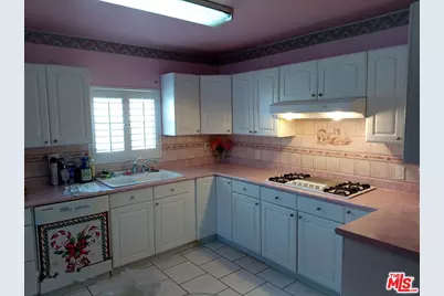 5132 Hillcrest Dr, Los Angeles, CA 90043 - Photo 6