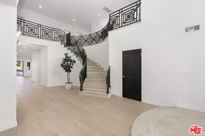 4256 Tarzana Estates Dr, Tarzana, CA 91356 - Photo 4