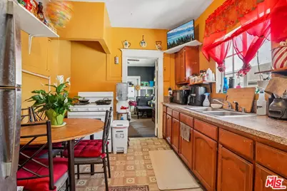 746 E 32nd St, Los Angeles, CA 90011 - Photo 34