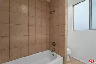 7270 Hillside Ave, Los Angeles, CA 90046 - Photo 22