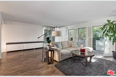 4445 Cartwright Ave #310, Toluca Lake, CA 91602 - Photo 6