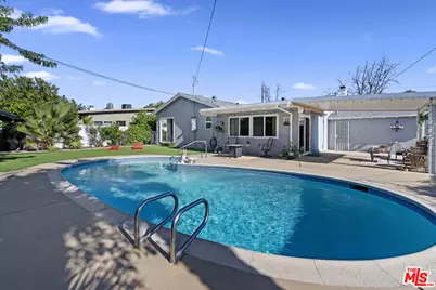 21829 Rodax St, Canoga Park, CA 91304 - Photo 26