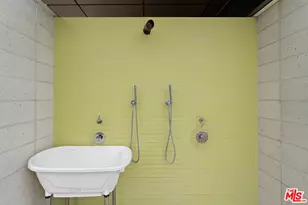 889 Francisco St, Los Angeles, CA 90017 - Photo 24