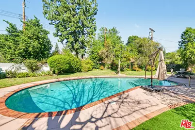 17409 Kinzie St, Northridge, CA 91325 - Photo 36