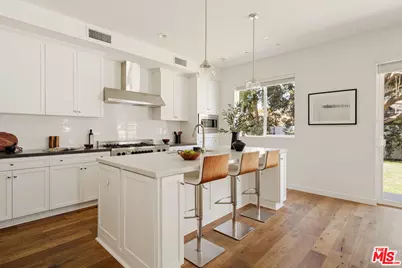5571 W 82nd St, Los Angeles, CA 90045 - Photo 6