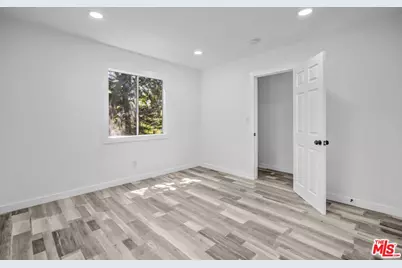 425 N Eastern Ave, Los Angeles, CA 90022 - Photo 38