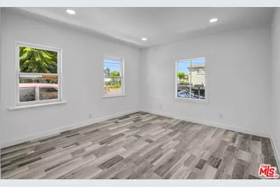 425 N Eastern Ave, Los Angeles, CA 90022 - Photo 20